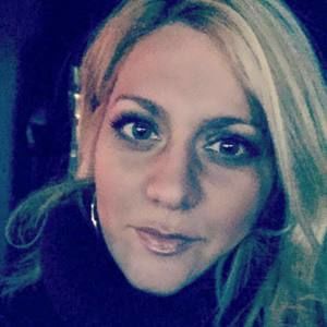 Meet your Posher, Eleni